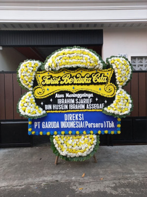 Papan Bunga Duka di Kembru